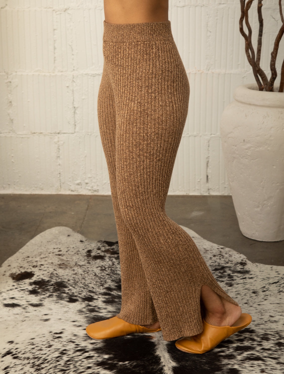 SAND/TAUPE