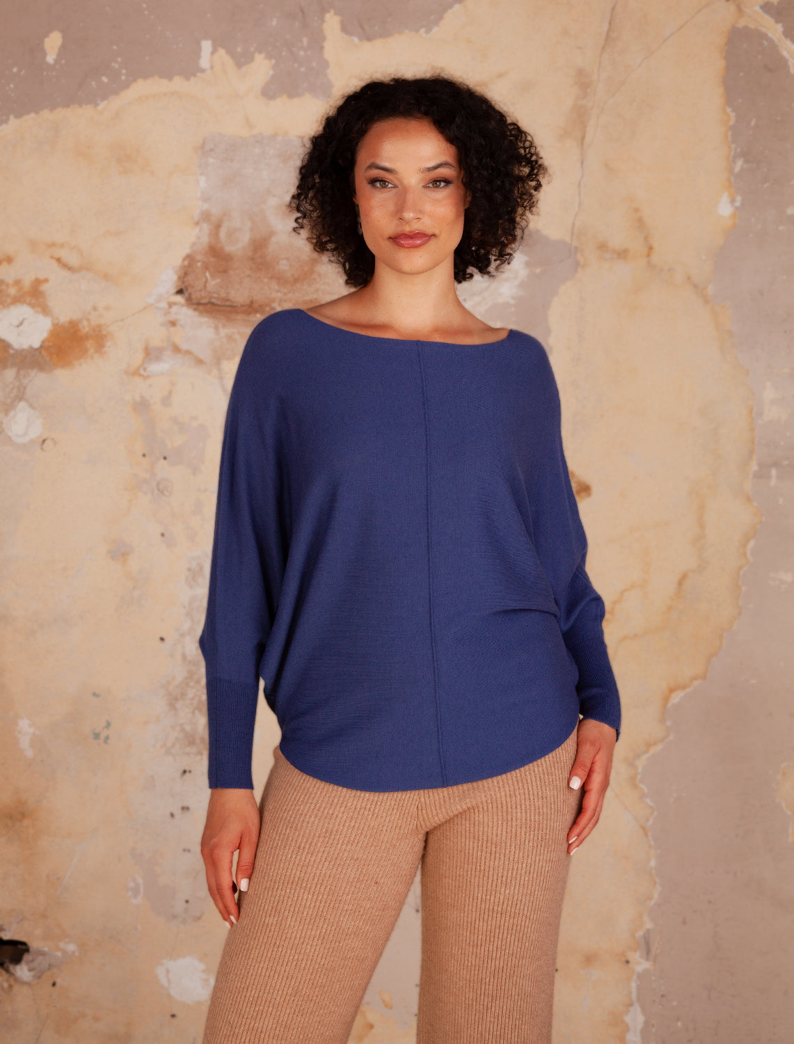 ANTIQUE NAVY