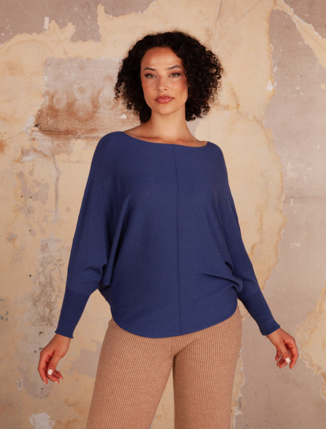 ANTIQUE NAVY