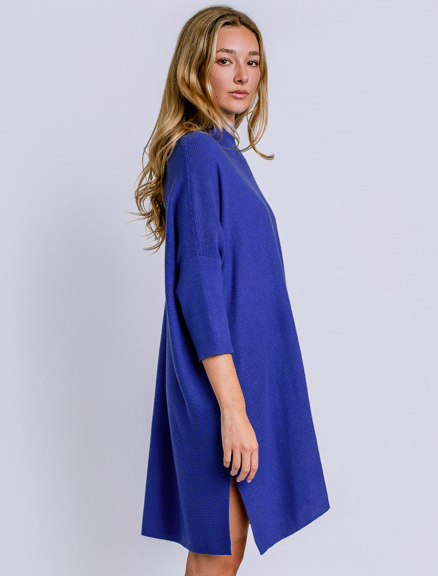 ROYAL BLUE