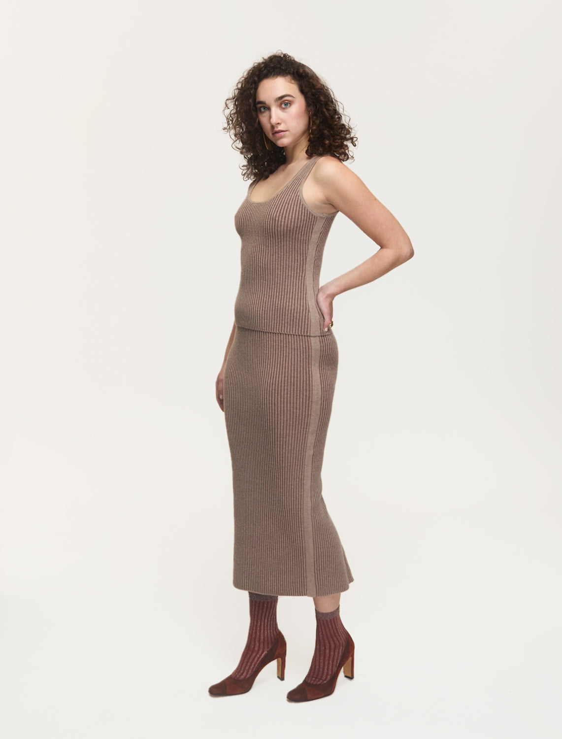 TAUPE/BROWN
