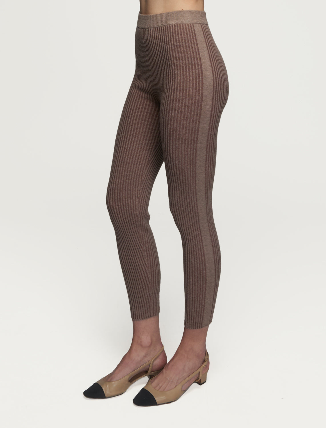 TAUPE/BROWN