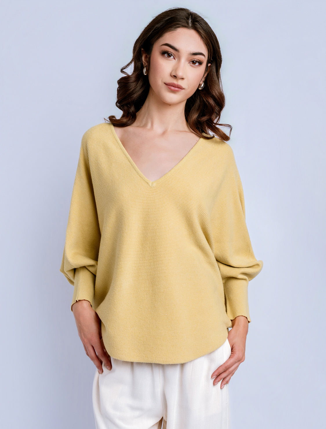 RYU V-NECK TOP