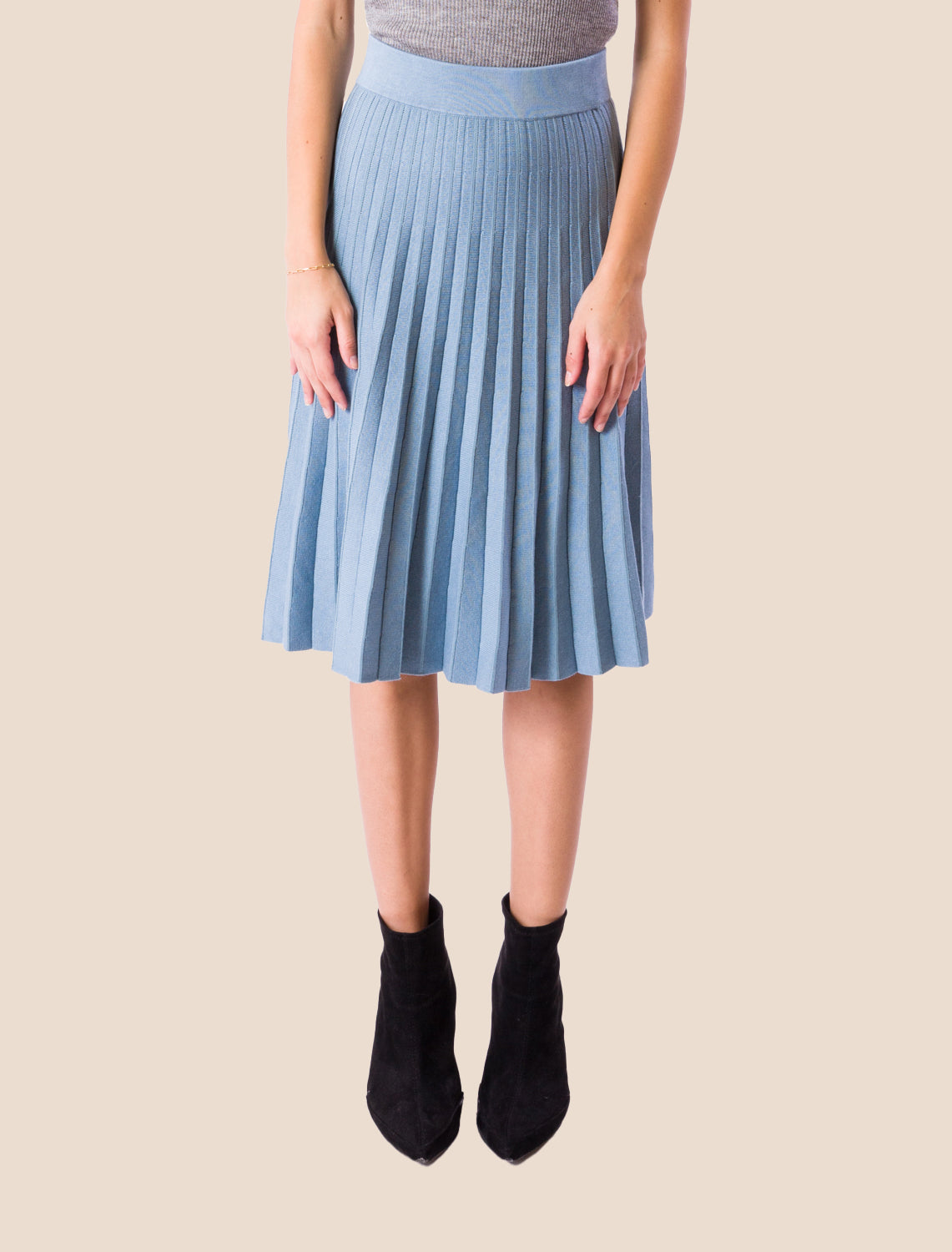 VINTAGE BLUE