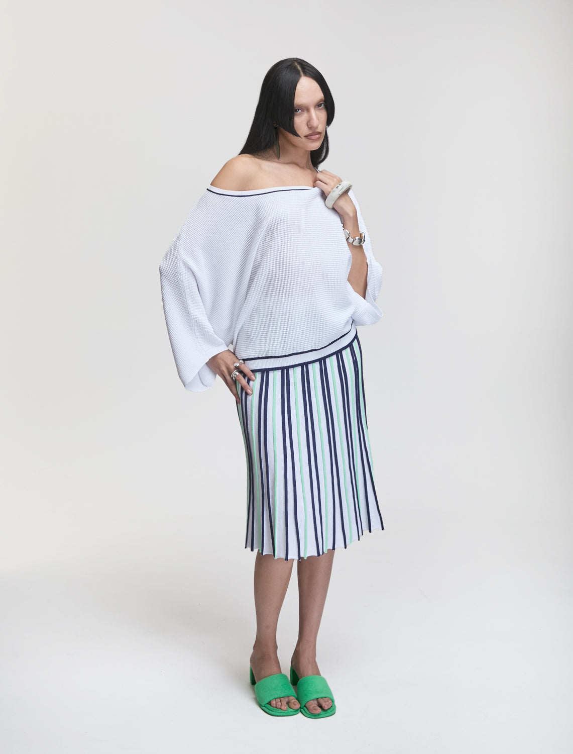 WHITE MULTI