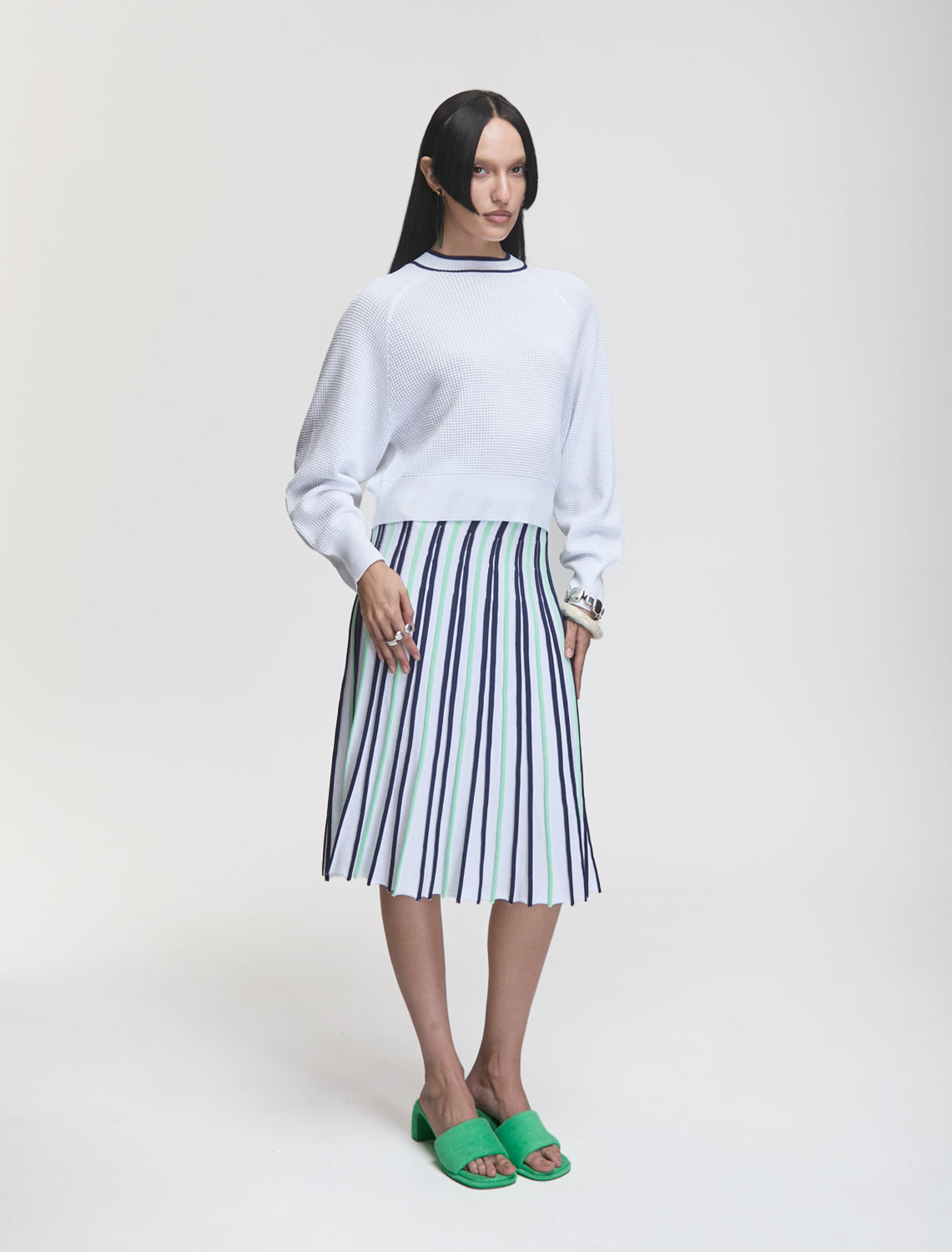 WHITE MULTI