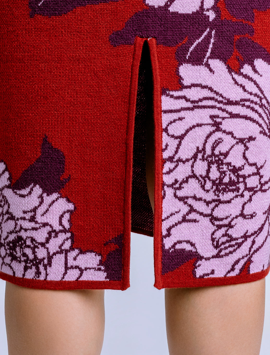 LUNAR RED