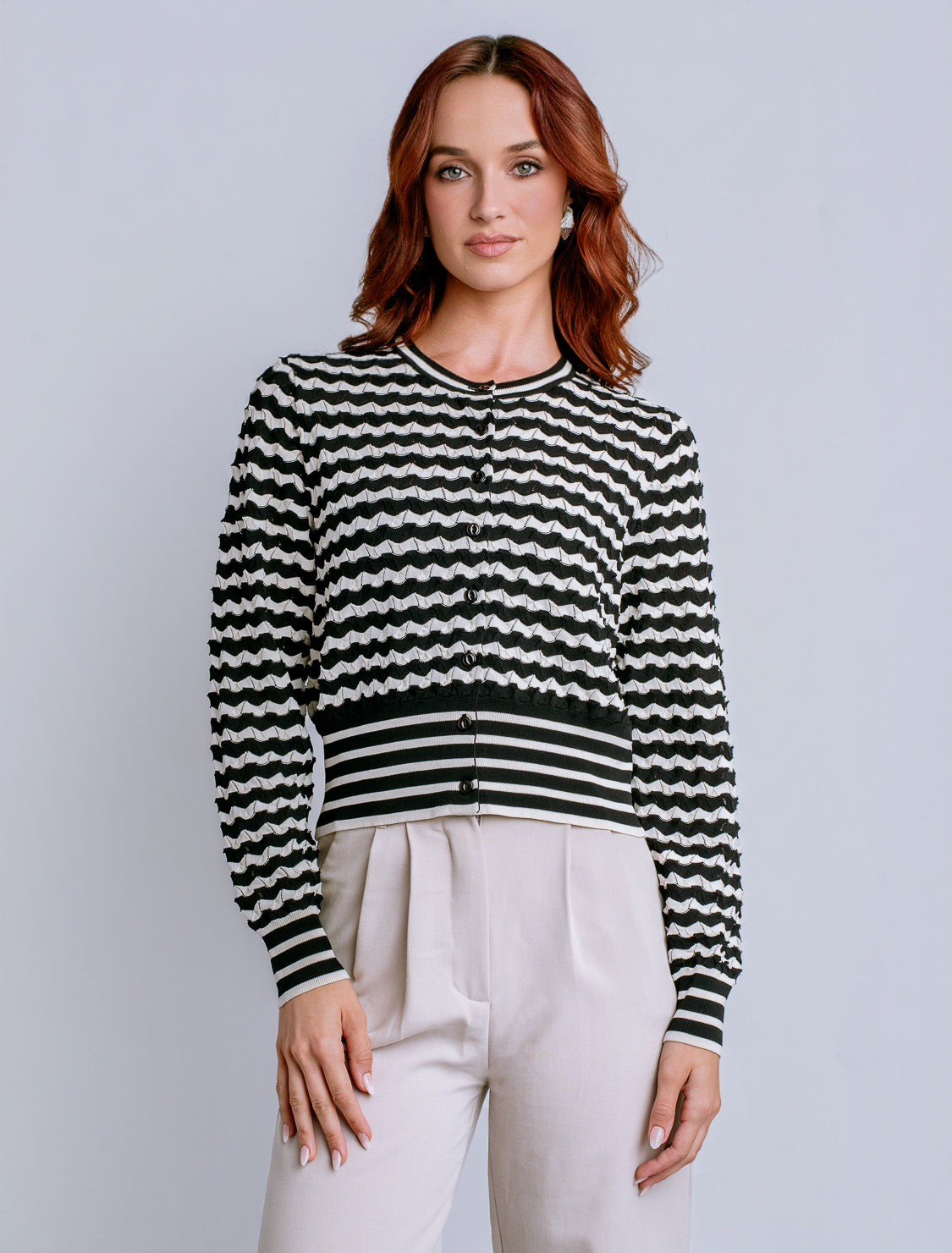BLACK/IVORY