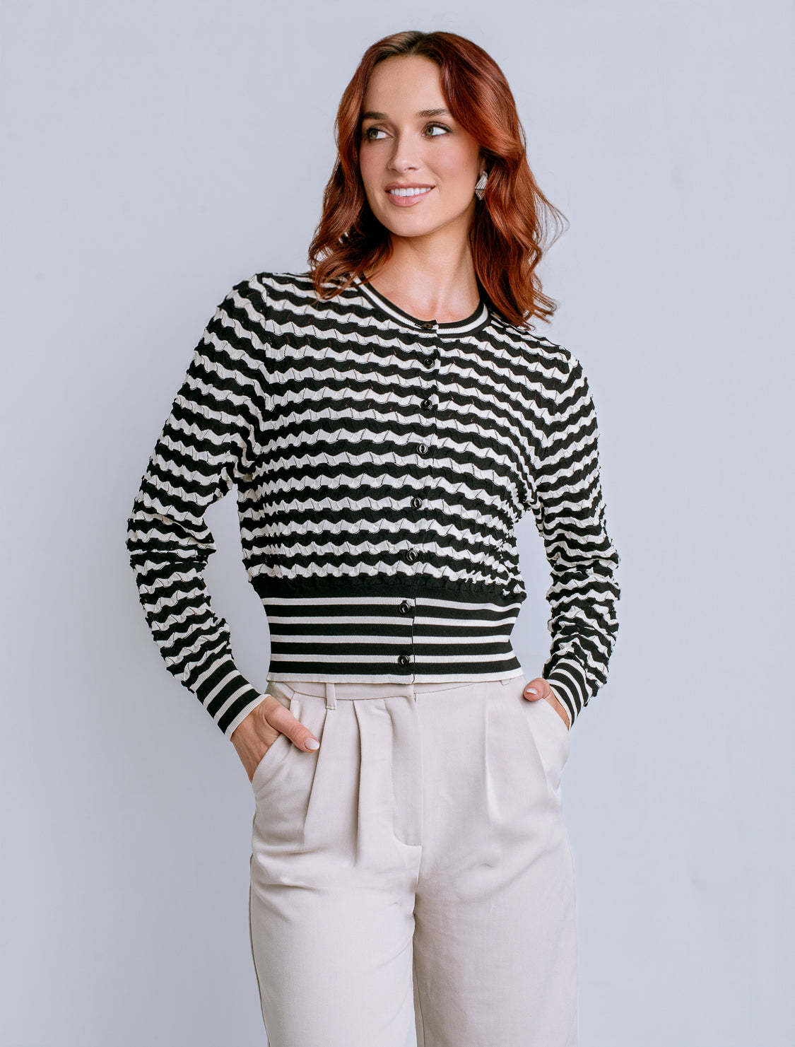 BLACK/IVORY