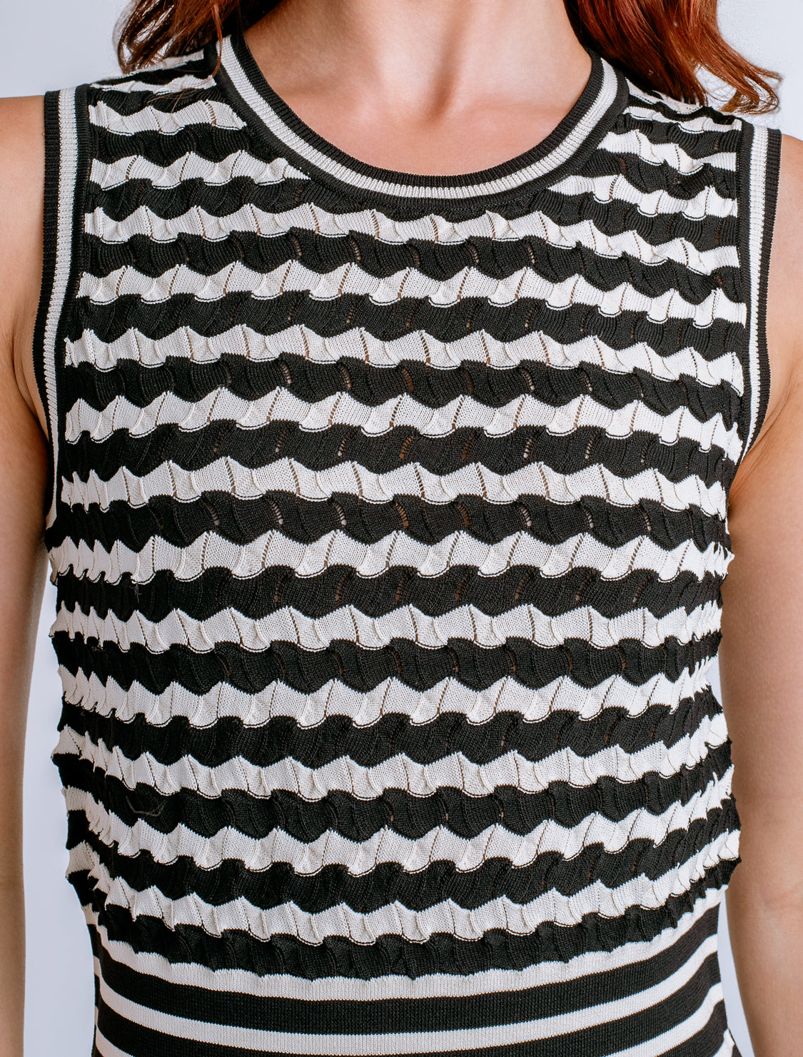 BLACK/IVORY